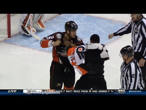 W. Simmonds (PHI) vs. K. Bieksa (ANA)