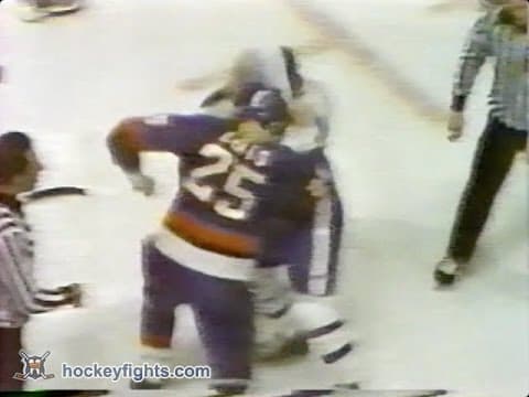 D. Lewis (NYI) vs. T. Williams (TOR)