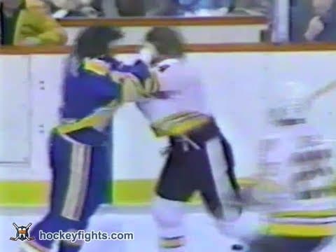 B. Maxwell (STL) vs. T. O'Reilly (BOS)