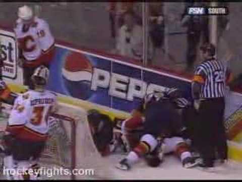 R. Regehr (CAL) vs. J. Tootoo (NSH)