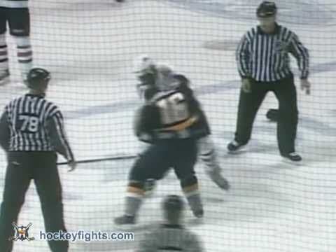 G. Laraque (EDM) vs. D. Hordichuk (NSH)