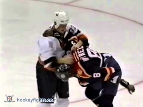 P. Worrell (FLA) vs. E. Cairns (NYI)