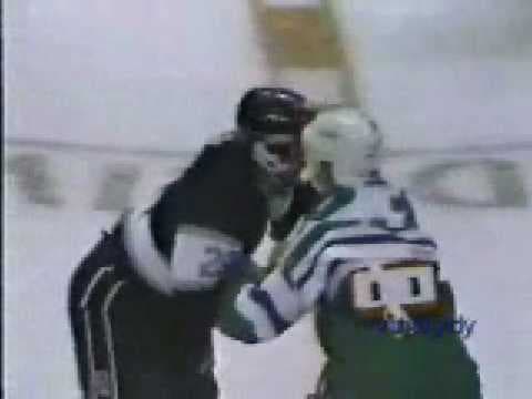 J. Miller (LAK) vs. P. MacDermid (HFD)