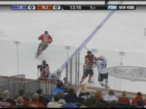 N. Tarnasky (TBL) vs. S. Brookbank (NJD)