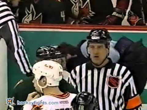 T. Simpson (ARI) vs. B. Boughner (CAL)