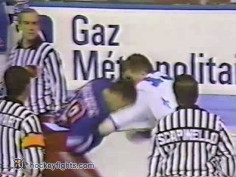 R. Poeschek (NYR) vs. D. Kimble (QUE)