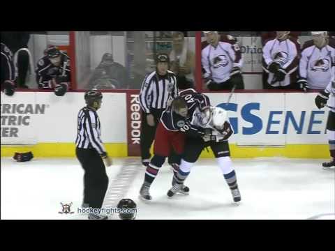 C. McLeod (COL) vs. J. Boll (CBJ)