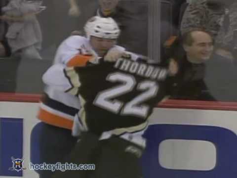 C. Simon (NYI) vs. C. Thorburn (PIT)