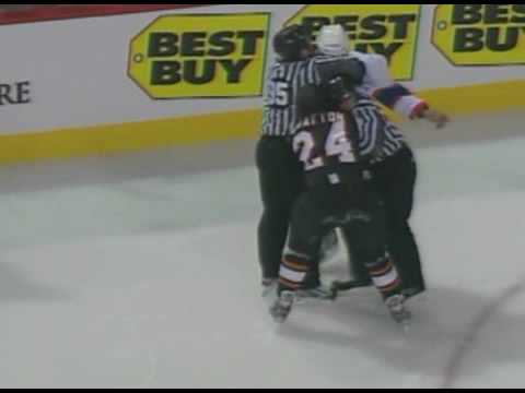 J. Gratton (PHI) vs. G. Laraque (MON)