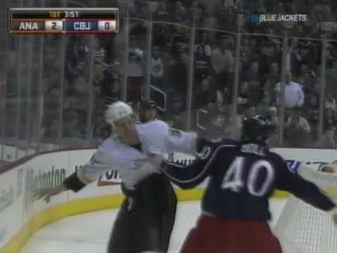 T. Moen (ANA) vs. J. Boll (CBJ)