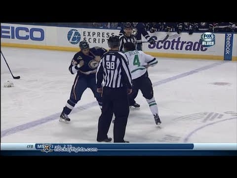 B. Dillon (DAL) vs. R. Reaves (STL)