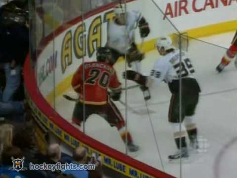 M. Beleskey (ANA) vs. C. Glencross (CAL)