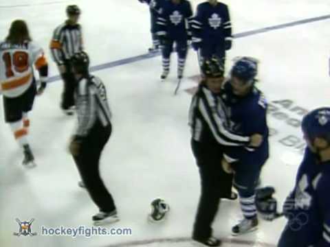 J. Finger (TOR) vs. S. Hartnell (PHI)