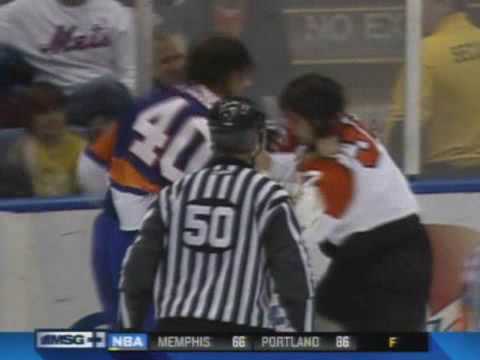 R. Cote (PHI) vs. J. Rechlicz (NYI)