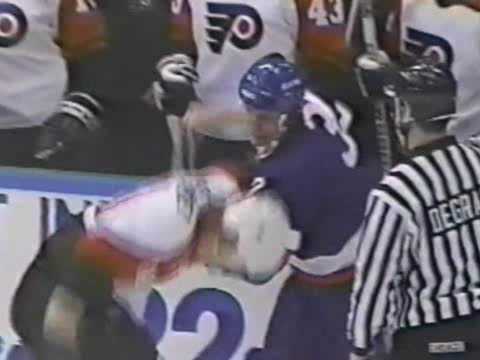 D. Kushner (PHI) vs. S. Thomas (NYI)