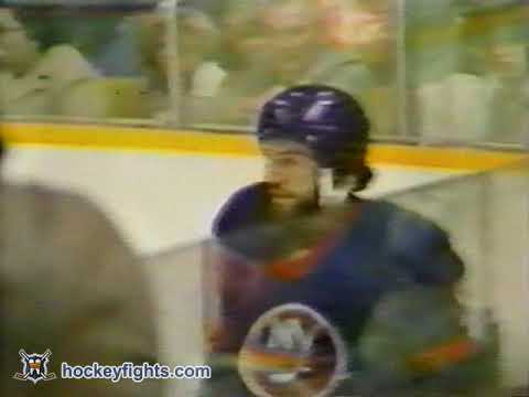 G. Howatt (NYI) vs. T. Williams (TOR)