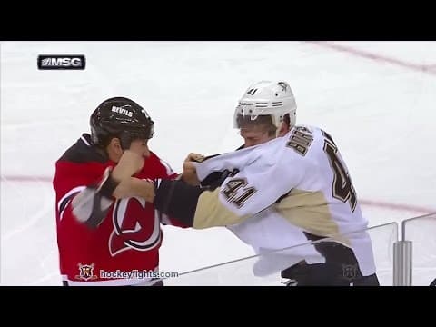 R. Bortuzzo (PIT) vs. J. Tootoo (NJD)