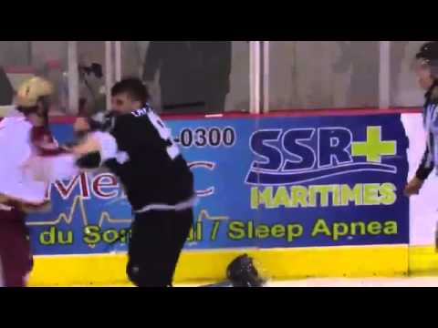 Y. Pavel,Laplante (GAT) vs. R. Corriveau (BAT)