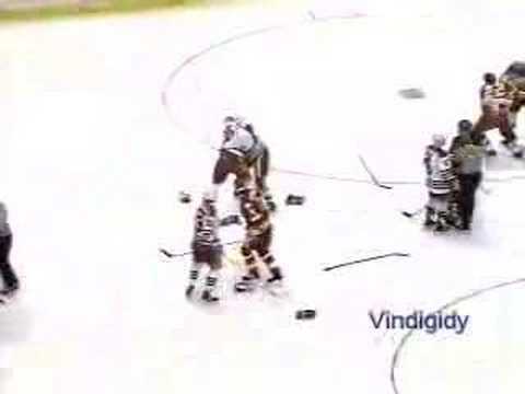 J. Macoun (CAL) vs. J. Caufield (NYR)