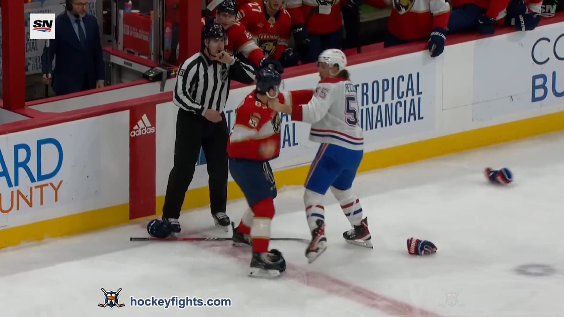 M. Pezzetta (MTL) vs. W. Lockwood (FLA)