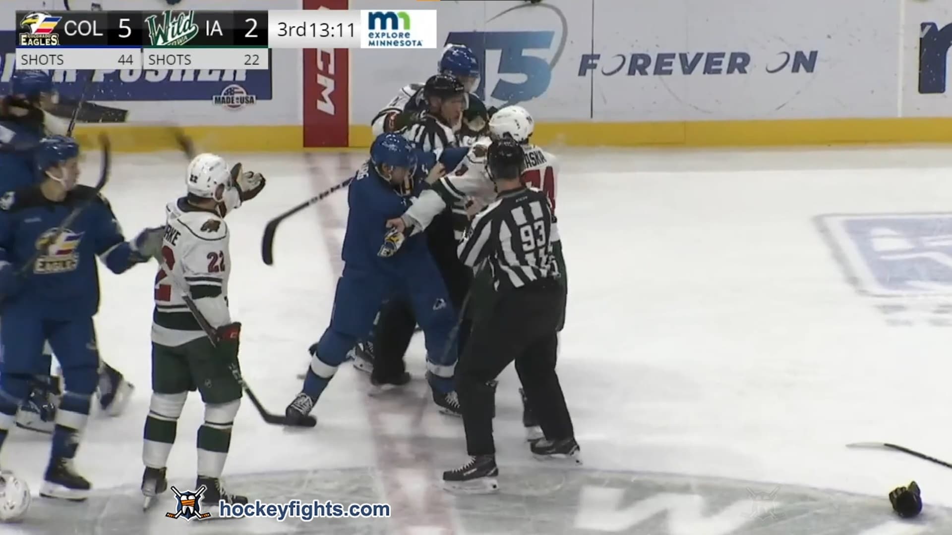 M. Stienburg (COL) vs. A. Raska (IOW)