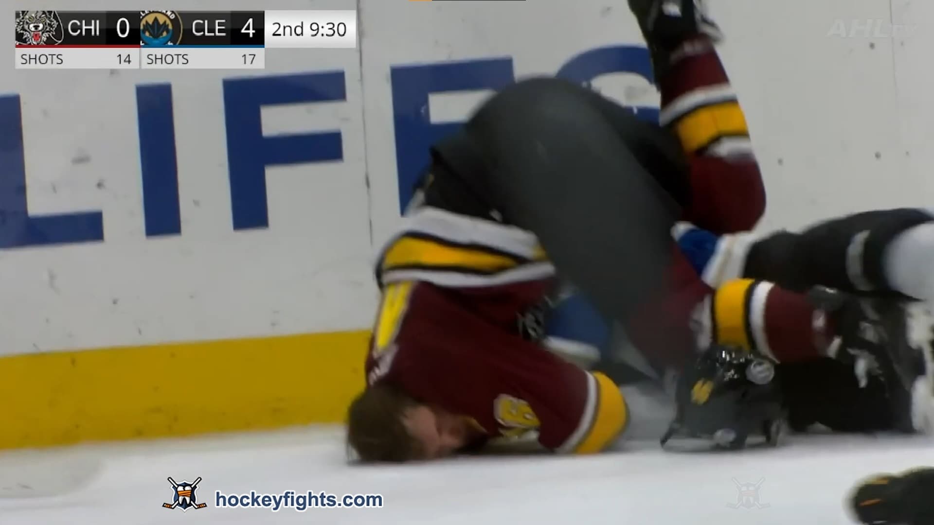 M. Donovan (CHI) vs. B. Gaunce (CLE)