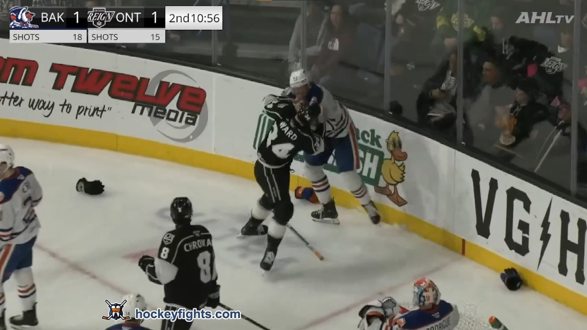 C. Wright (BAK) vs. T. Ward (ONT)