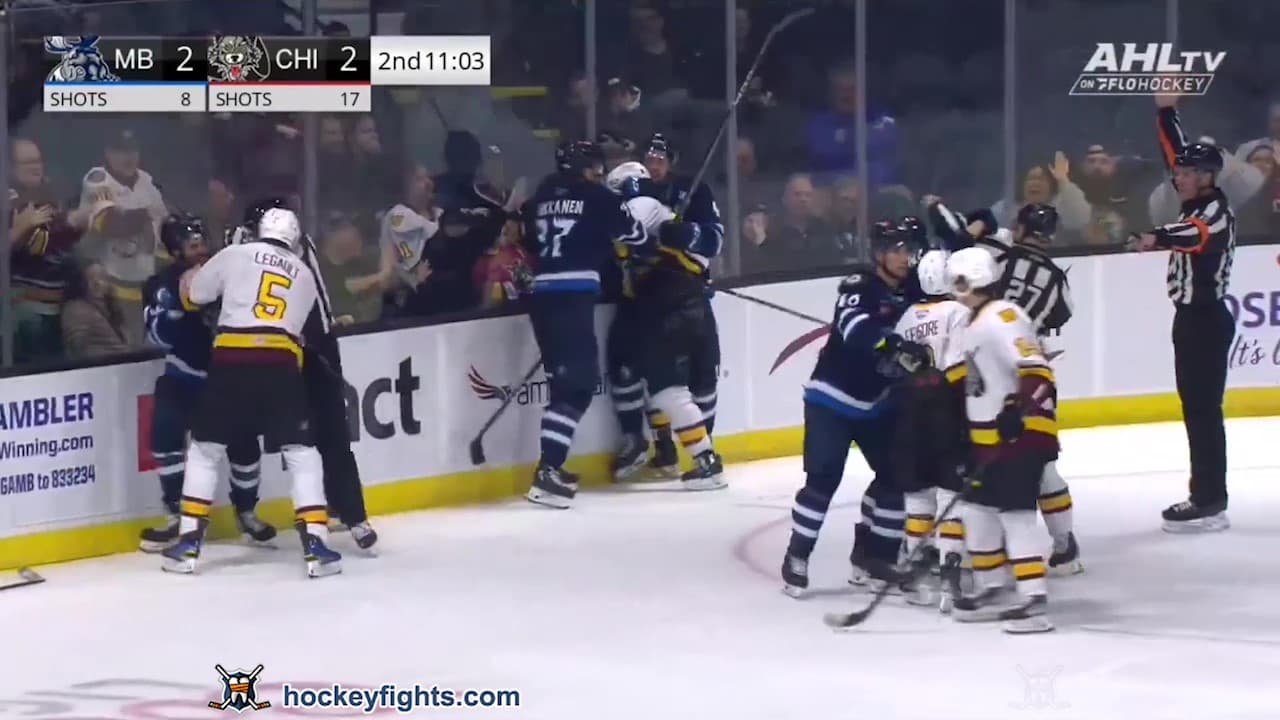 M. Liwiski (MBM) vs. C. Legault (CHI)