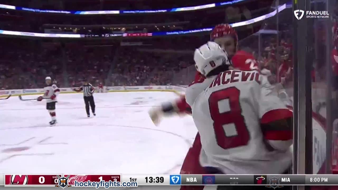 J. Kovacevic (NJD) vs. M. Rasmussen (DET)