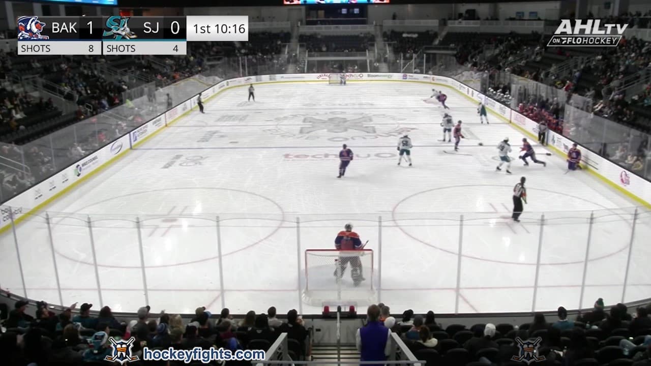 A. Kannok,Leipert (BAK) vs. S. Sabourin (SJB)