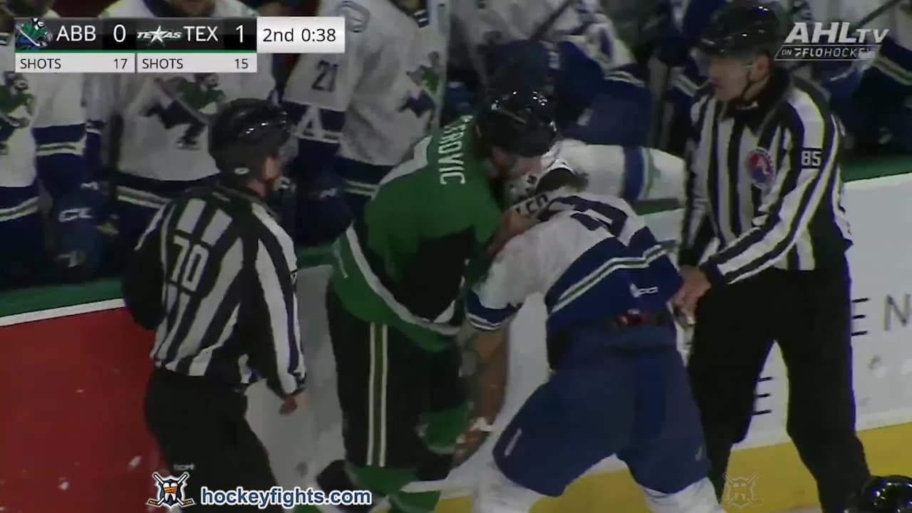 T. Mueller (ABC) vs. A. Petrovic (TXS)