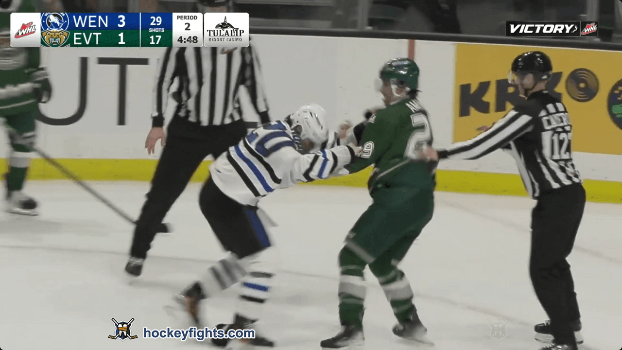 A. Andre (WEN) vs. H. Ament (EVT)