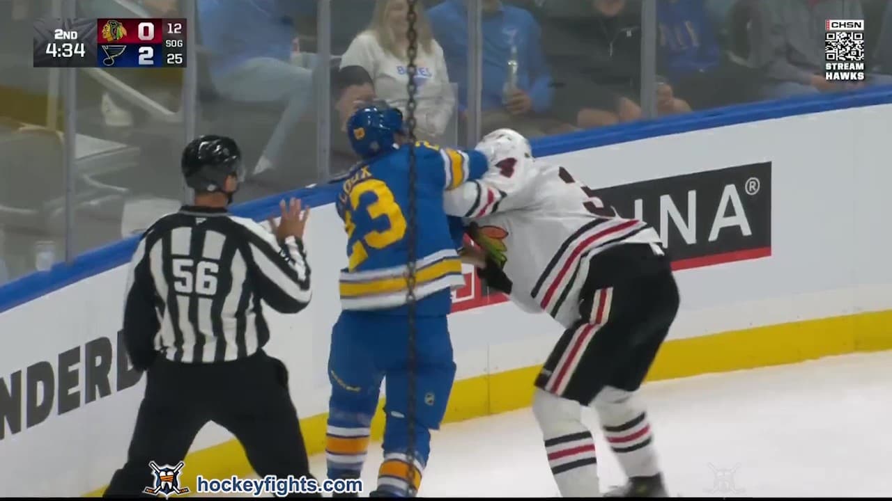 C. Dach (CHI) vs. L. Mailloux (STL)