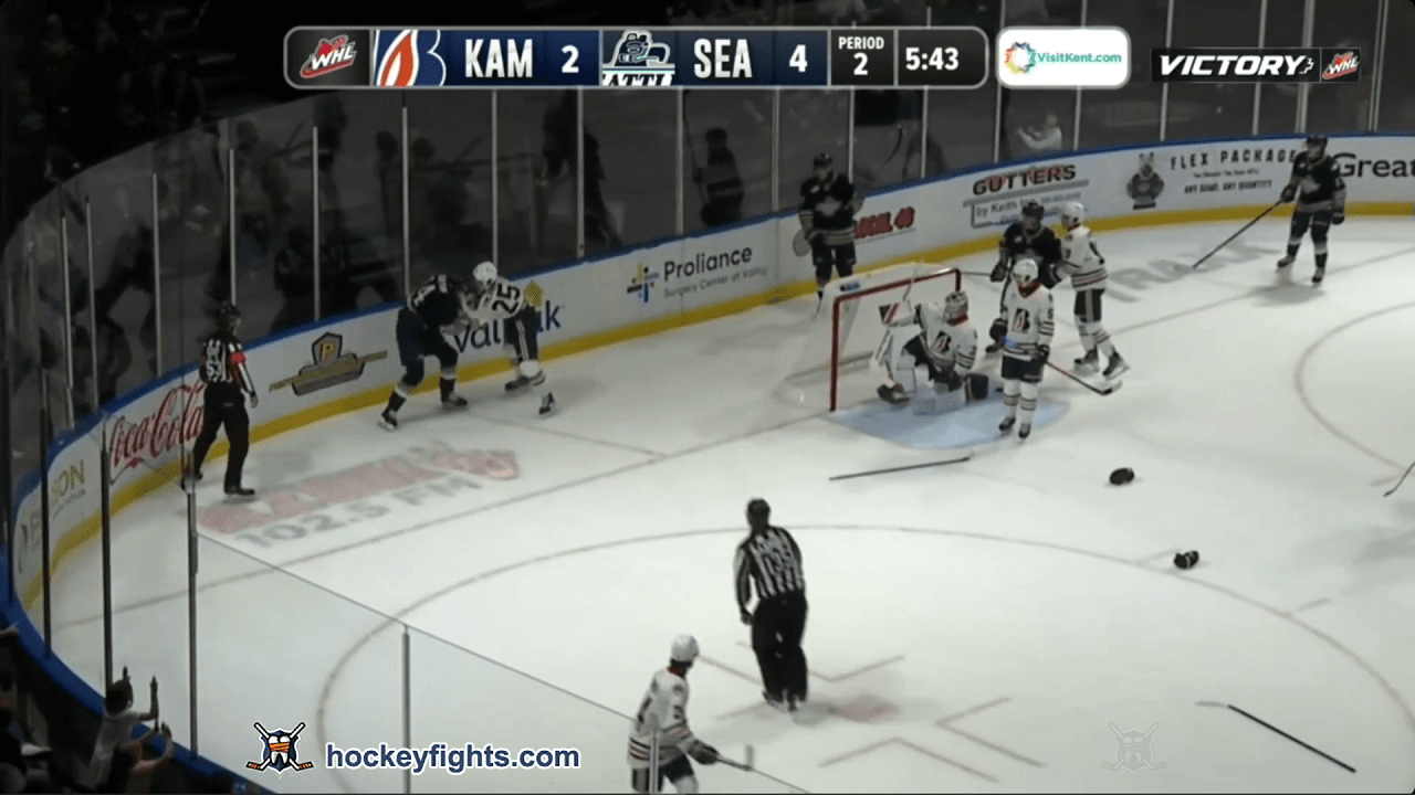 M. Tymchak (KAM) vs. B. Holberton (SEA)