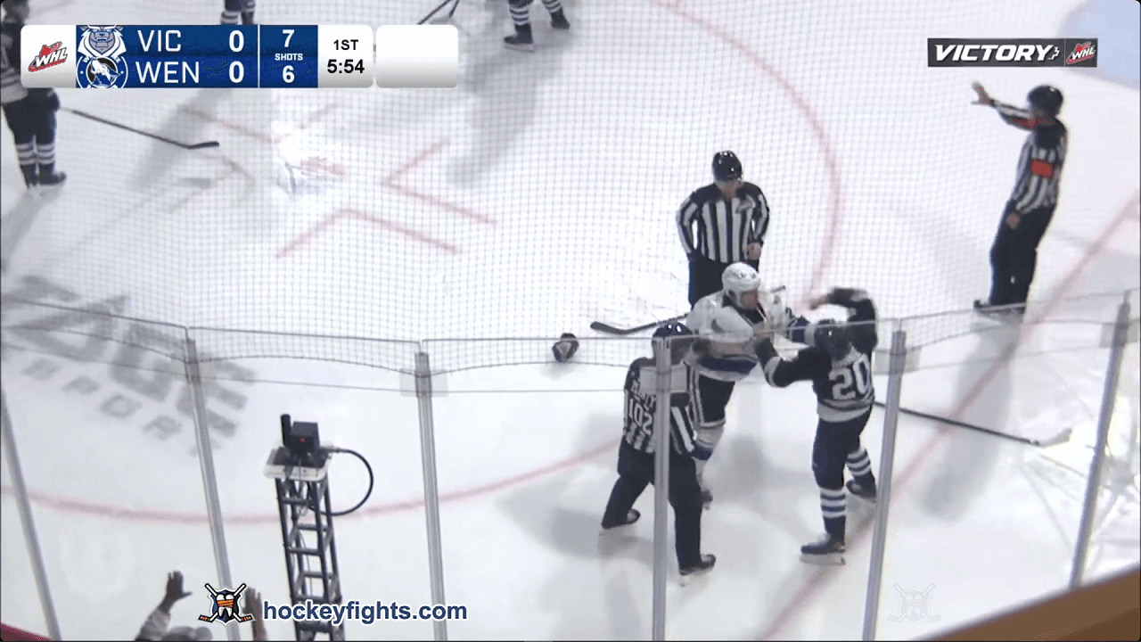 C. Waltze (VIC) vs. A. Andre (WEN)