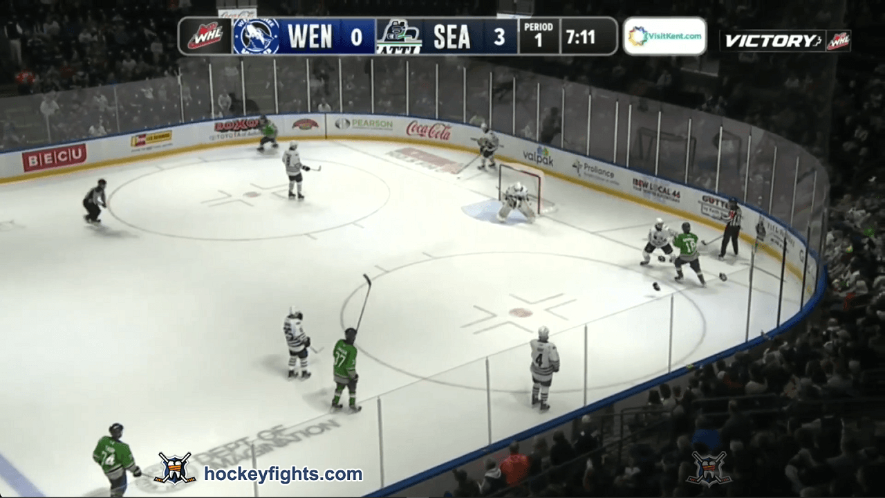 A. Andre (WEN) vs. C. Gerrior (SEA)