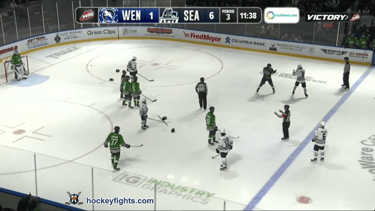 P. Wiczek (WEN) vs. J. Pawlenchuk (SEA)