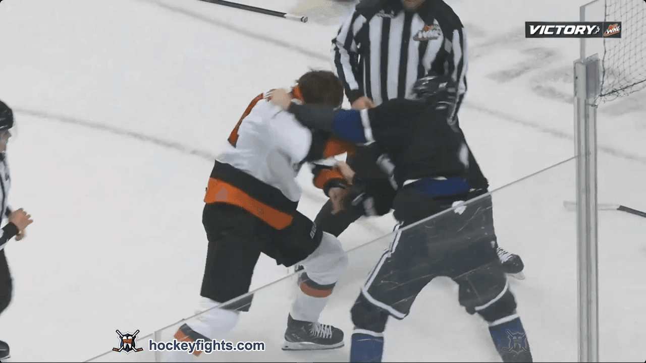 K. Stengrim (MHT) vs. S. Fryer (VIC)