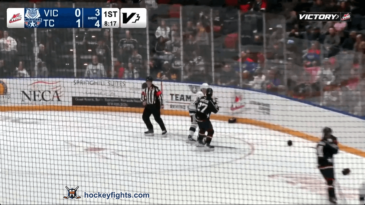 C. Waltze (VIC) vs. M. Mykichuk (TRI)