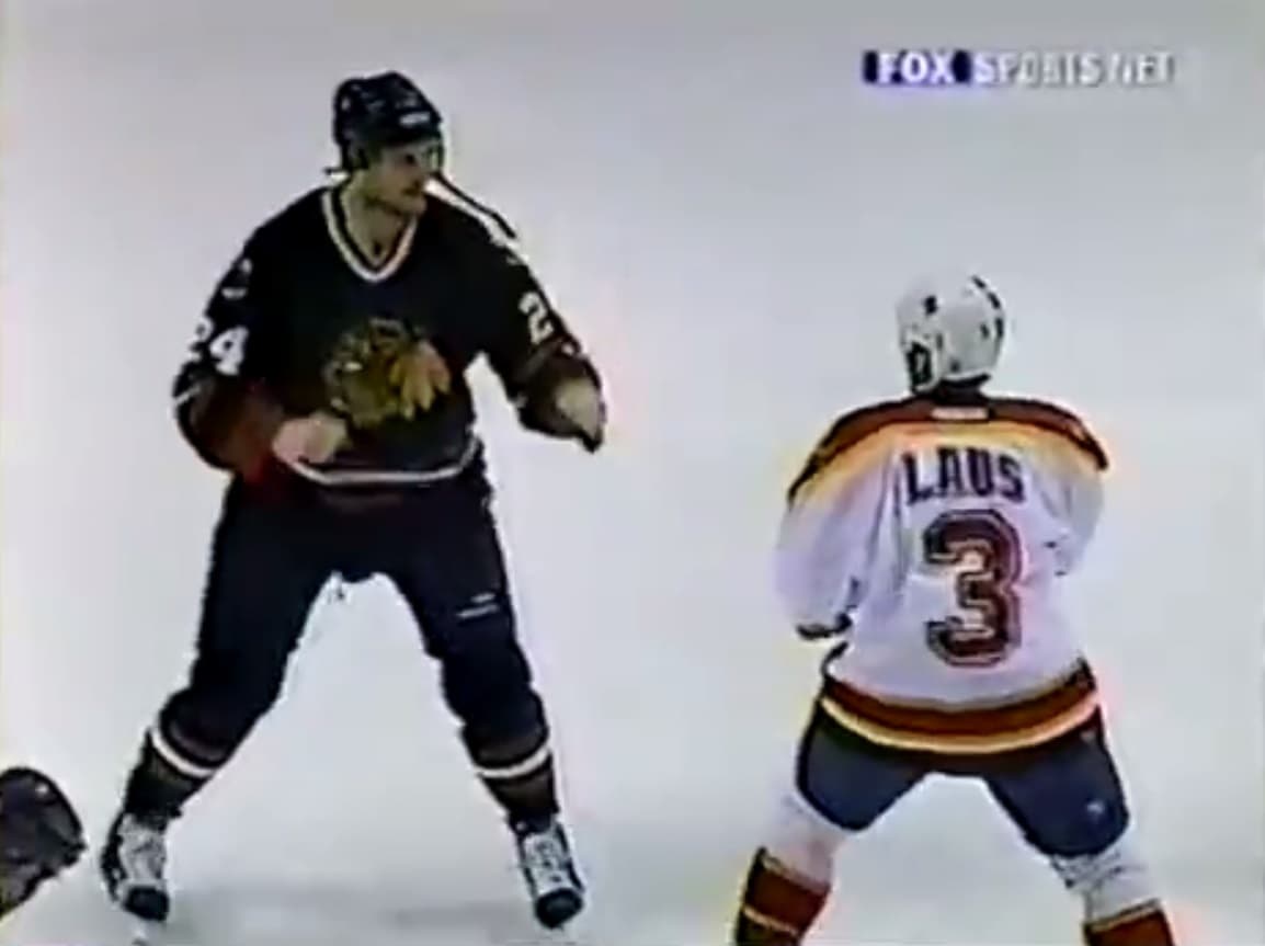 B. Probert (CHI) vs. P. Laus (FLA)