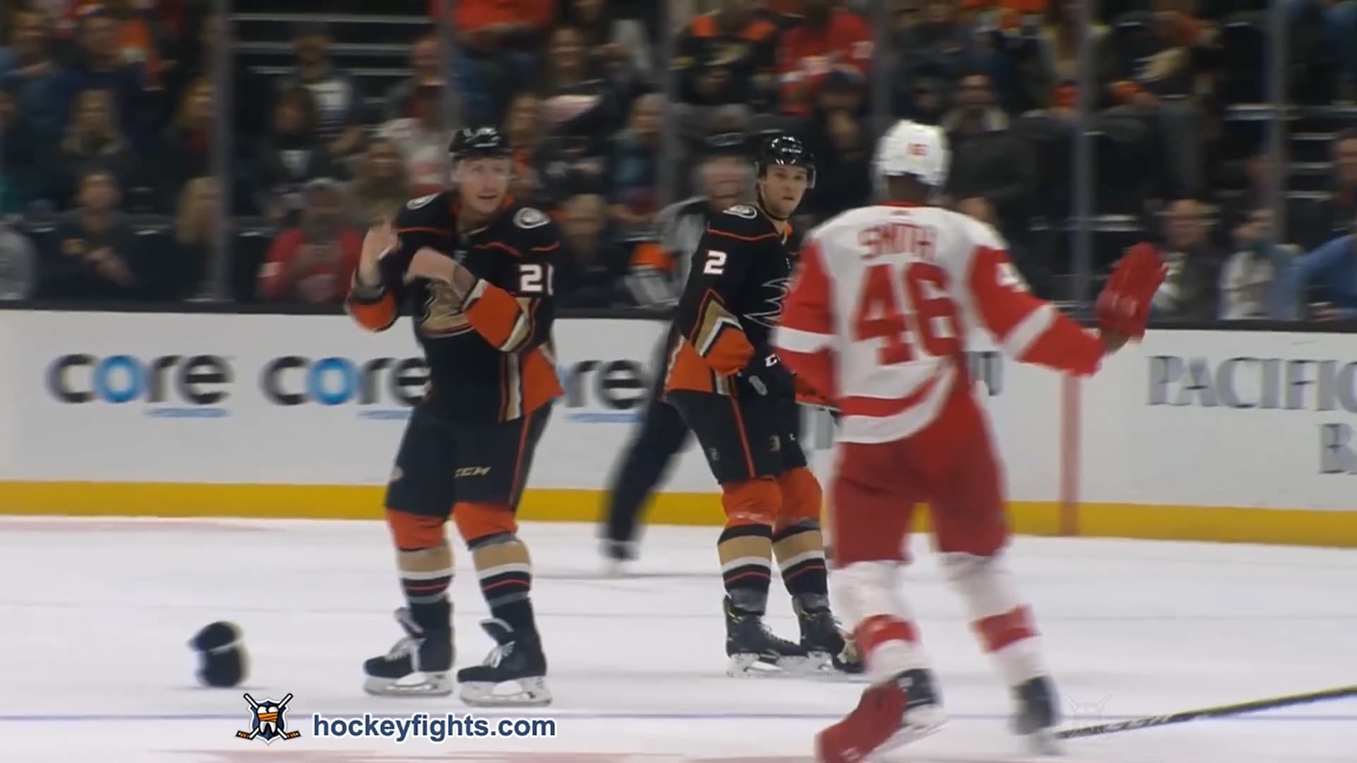 G. Smith (DET) vs. N. Deslauriers (ANA)