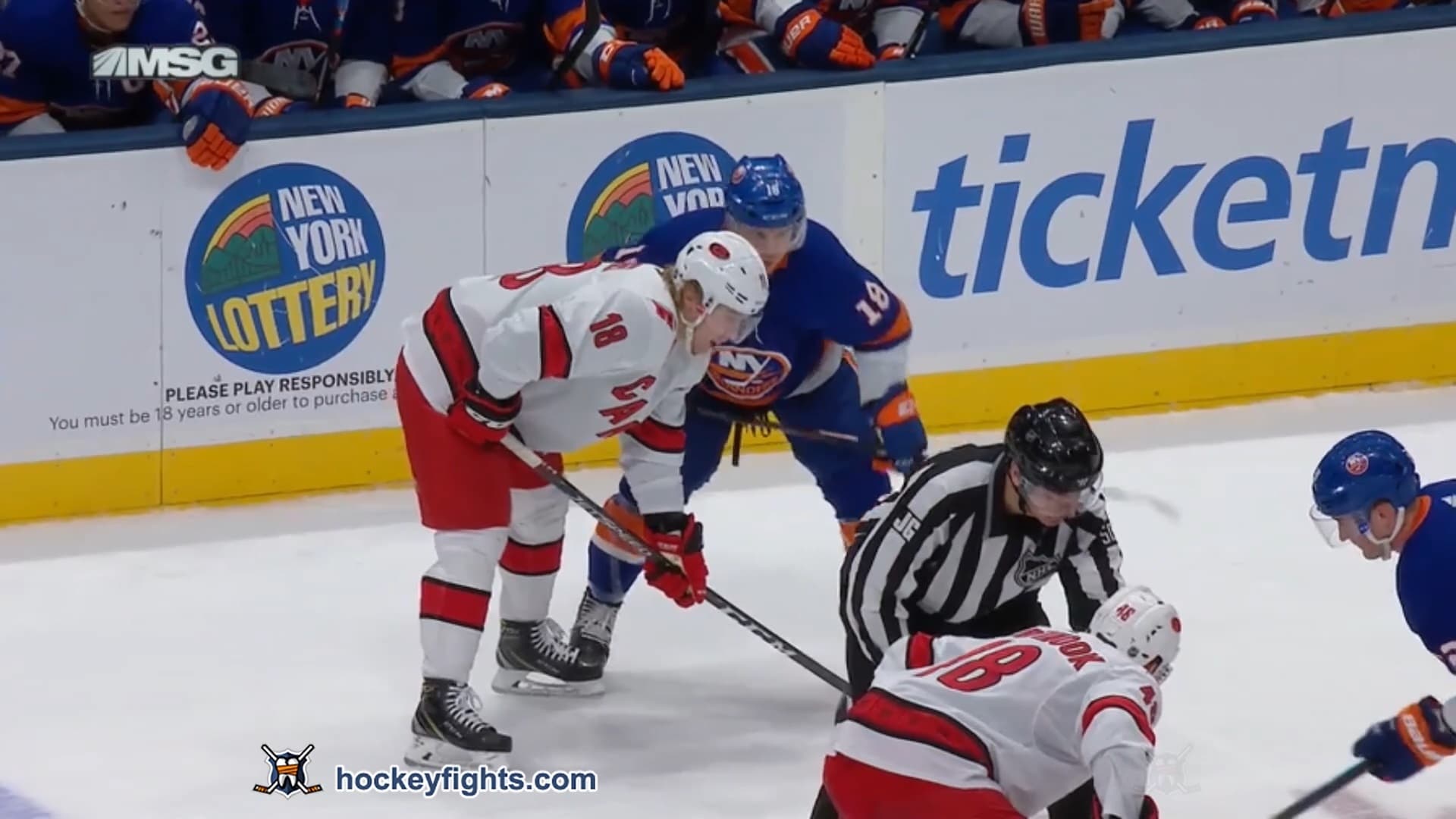 R. Dzingel (CAR) vs. A. Beauvillier (NYI)