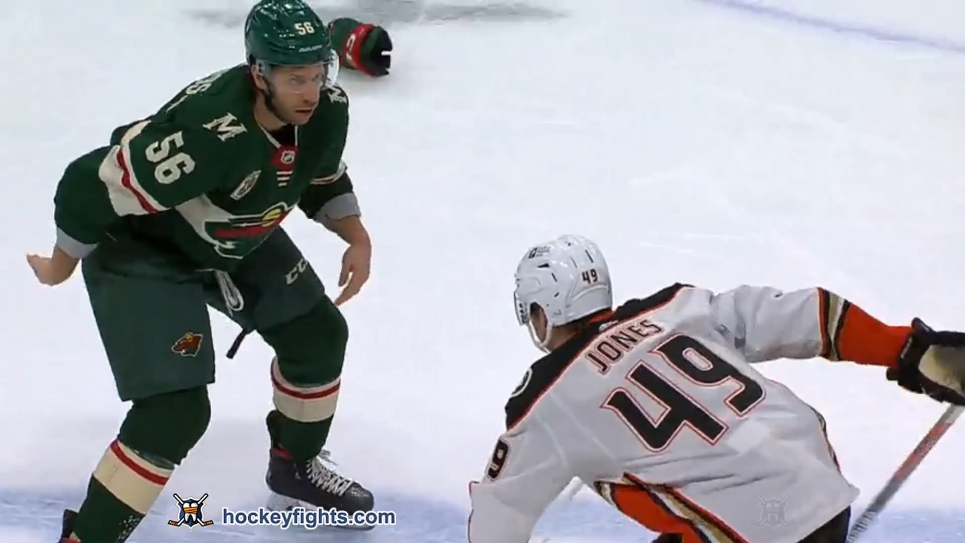 M. Jones (ANA) vs. J. Cramarossa (MIN)