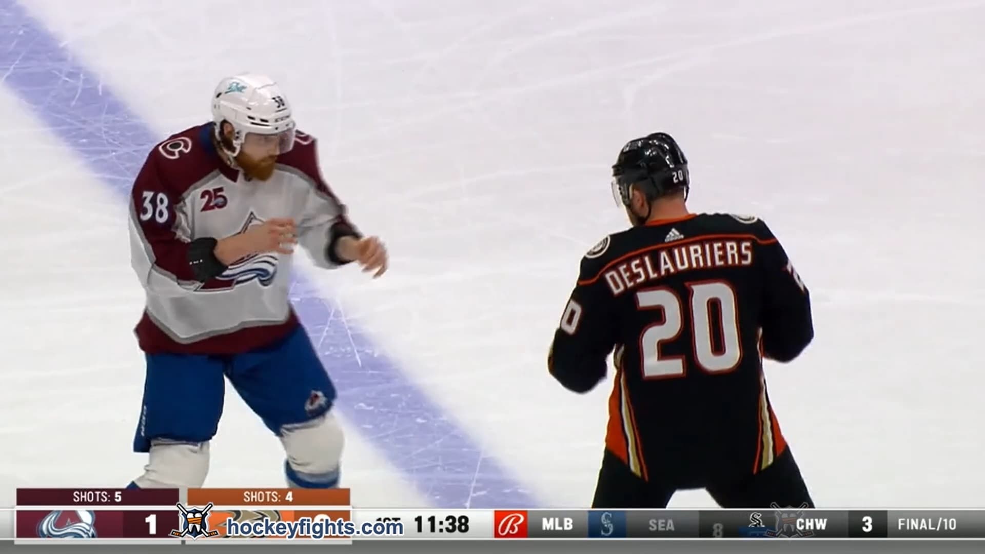 L. O'Brien (COL) vs. N. Deslauriers (ANA)