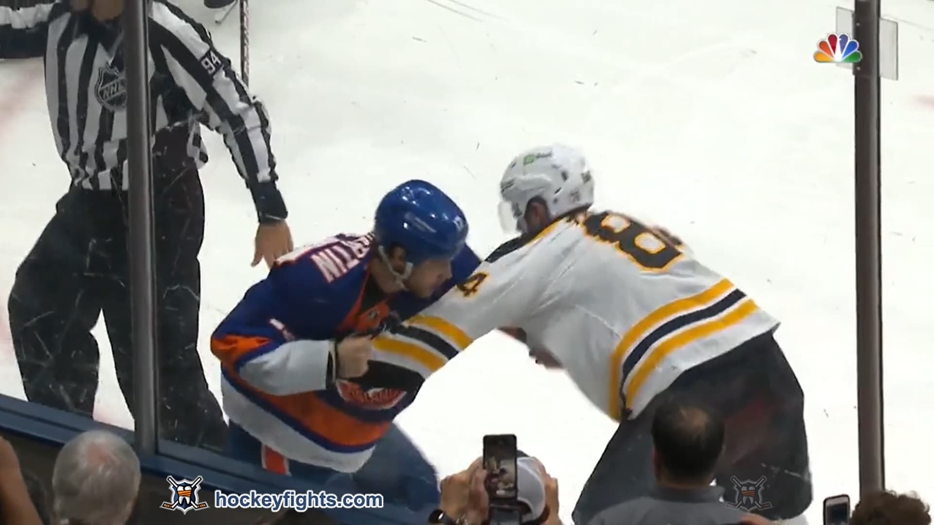 J. Tinordi (BOS) vs. M. Martin (NYI)