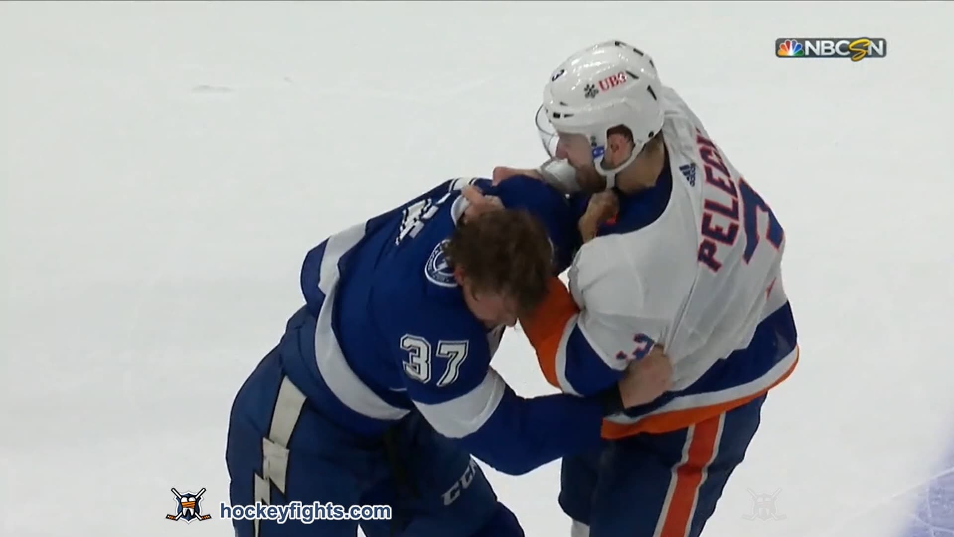 A. Pelech (NYI) vs. Y. Gourde (TBL)