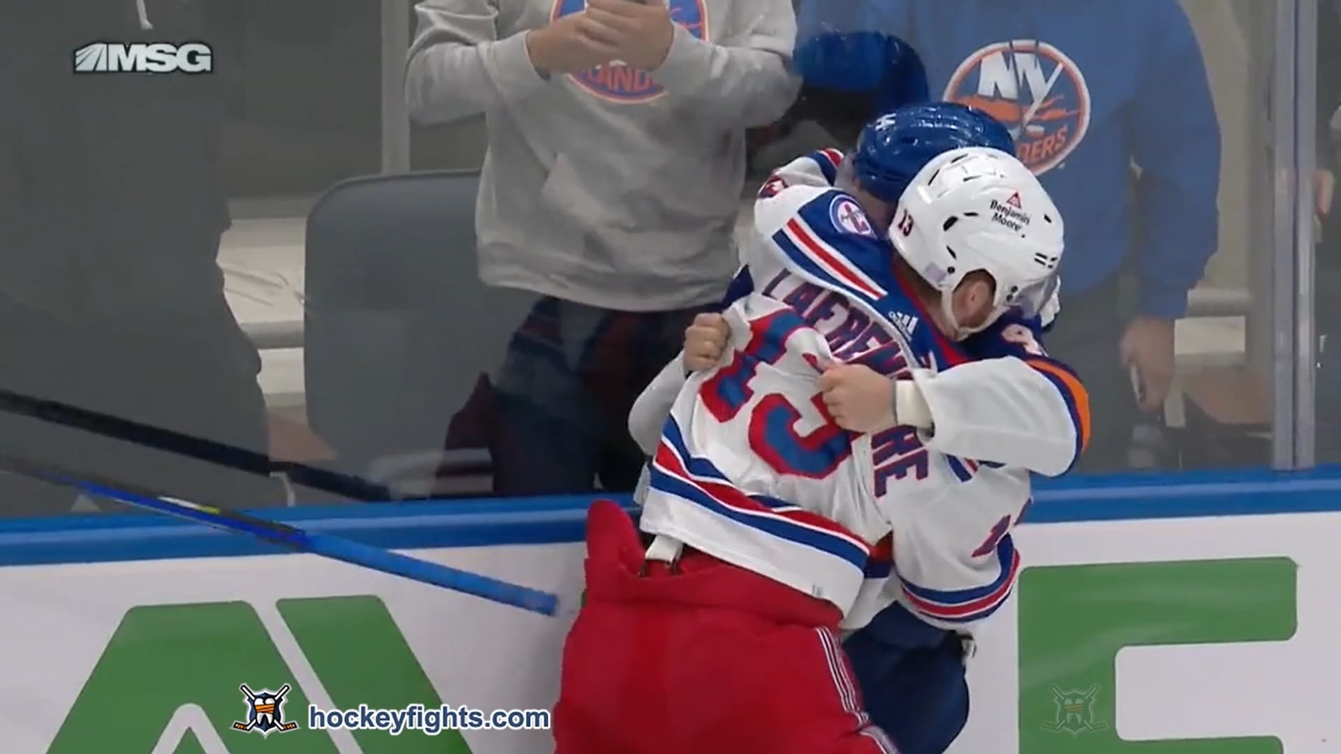 A. Lafrenière (NYR) vs. J. Pageau (NYI)