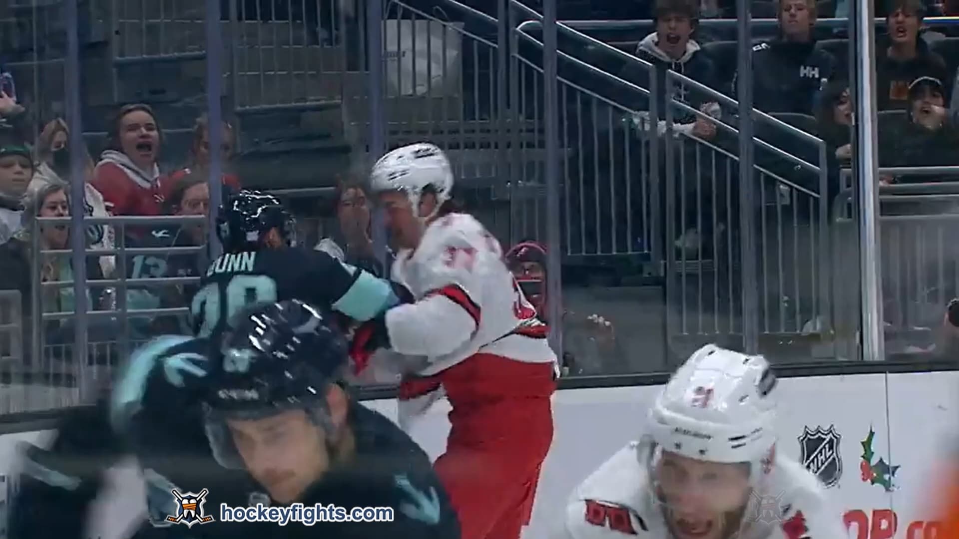 A. Svechnikov (CAR) vs. V. Dunn (SEA)