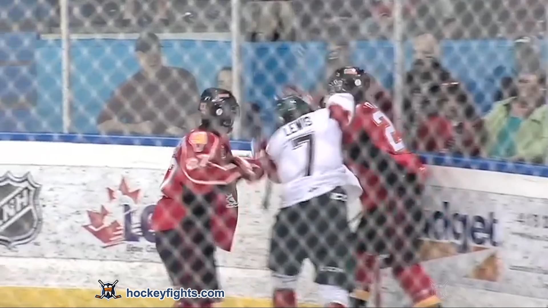 T. Lewis (HAL) vs. C. Poulin (BAC)