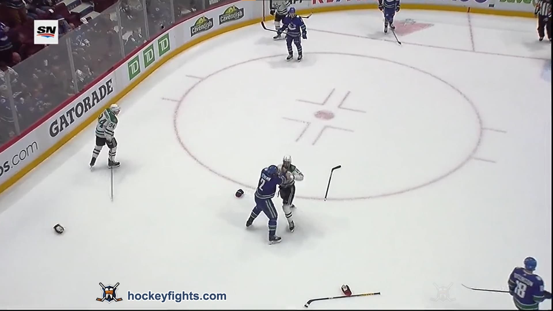 J. Benn (DAL) vs. L. Schenn (VAN)